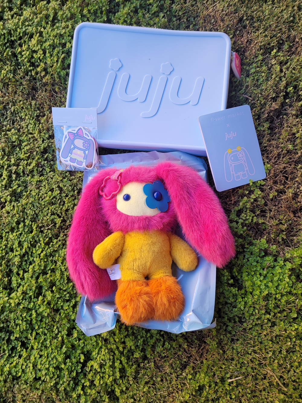CJ Hendry Juju Flower Market edition Boo